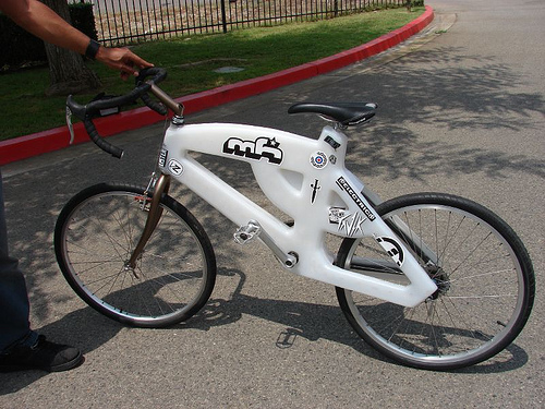 Bicicleta de plástico de Matt Clark