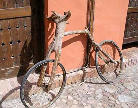 Bicicleta de rama de árbol | Autoría desconocida